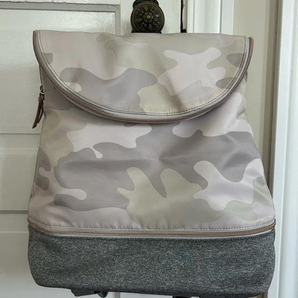 Stella & Dot | Bags | Stella Dot Gray Camouflage Backpack  display picture 2